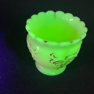 Antique EAPG Heisey Uranium Winged Scroll toothpick holder/ berry bowl